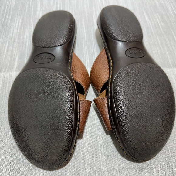 Born Thong Sandals, Women's size 8 - Picture 3 of 4